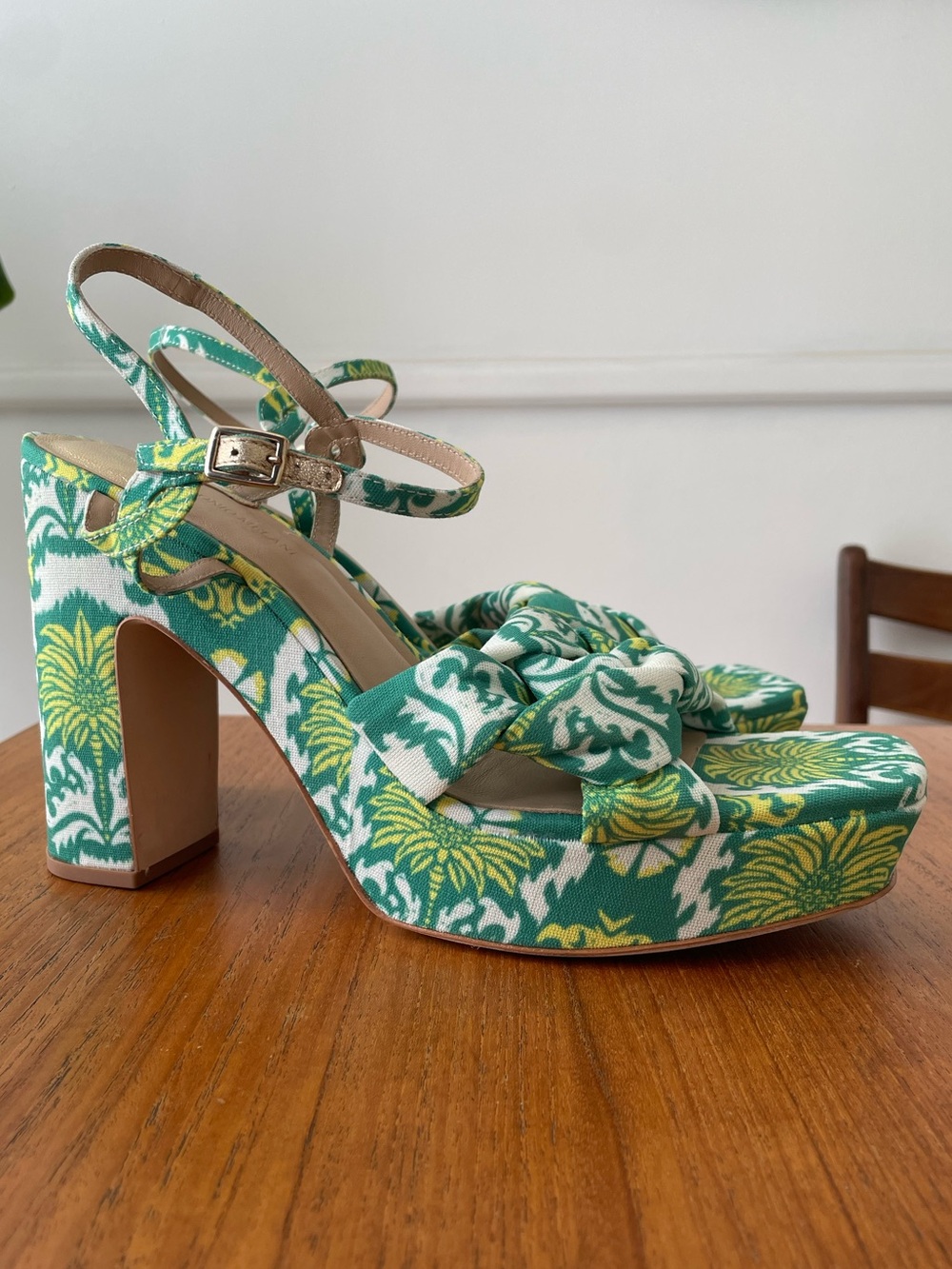 Antonio Melani Mya Royal Palm Print Braided Platform Heeled Sandals Size 12M